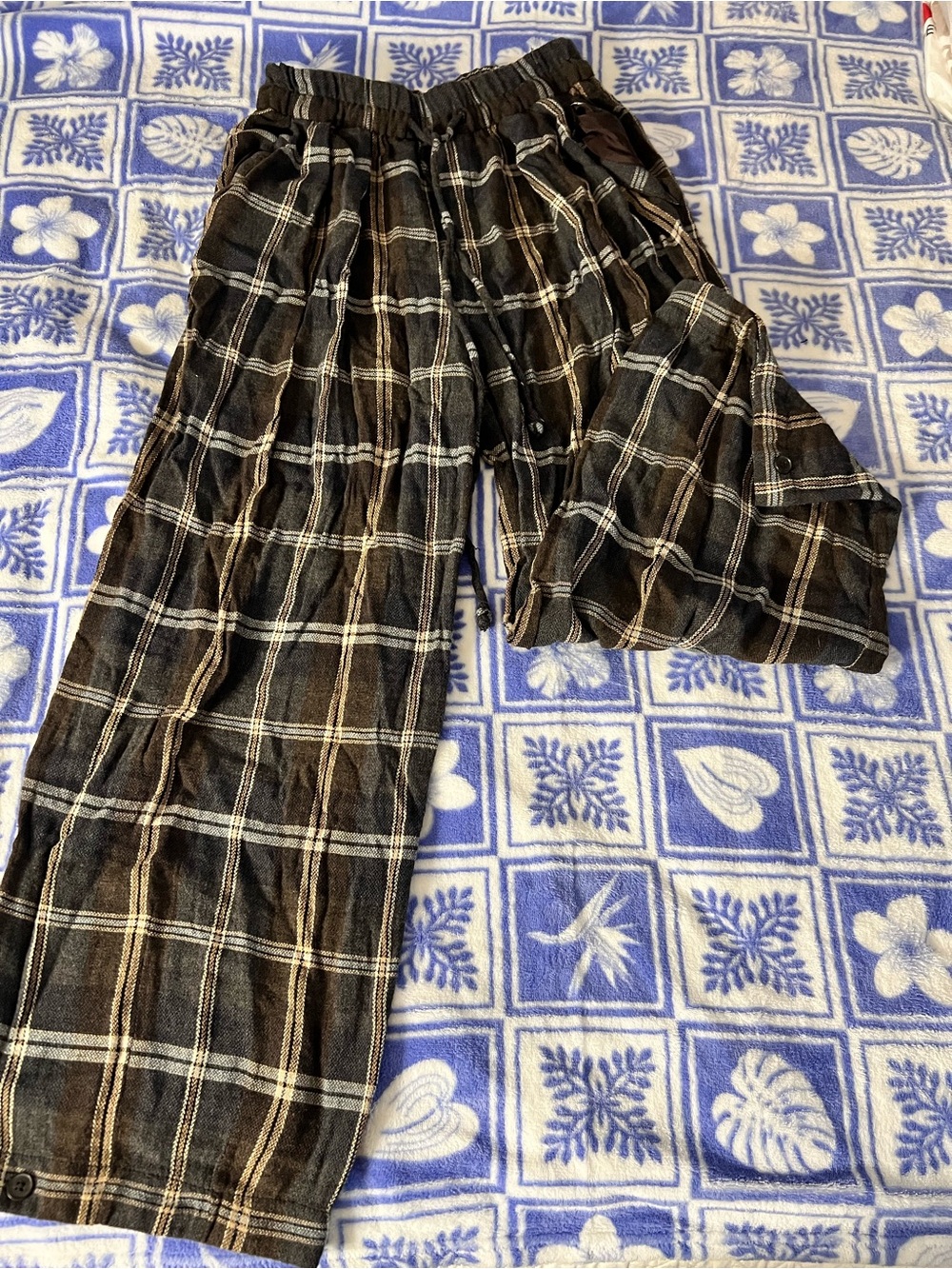 Zara Brown Tan plaid Wide-Leg casual Pants. size XS.